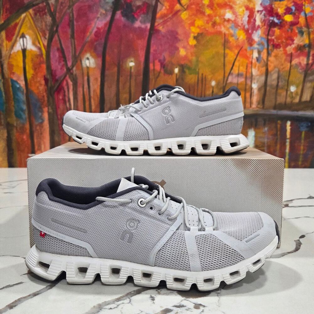 On Cloud 5 Glacier White Size 8 Men's/9.5 Women's Casual Shoes